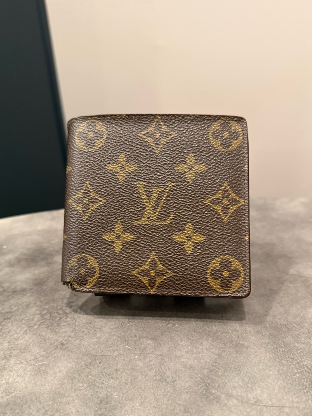Louis Vuitton w COA Monogram Canvas Wallet in Brown and Gold-Tone